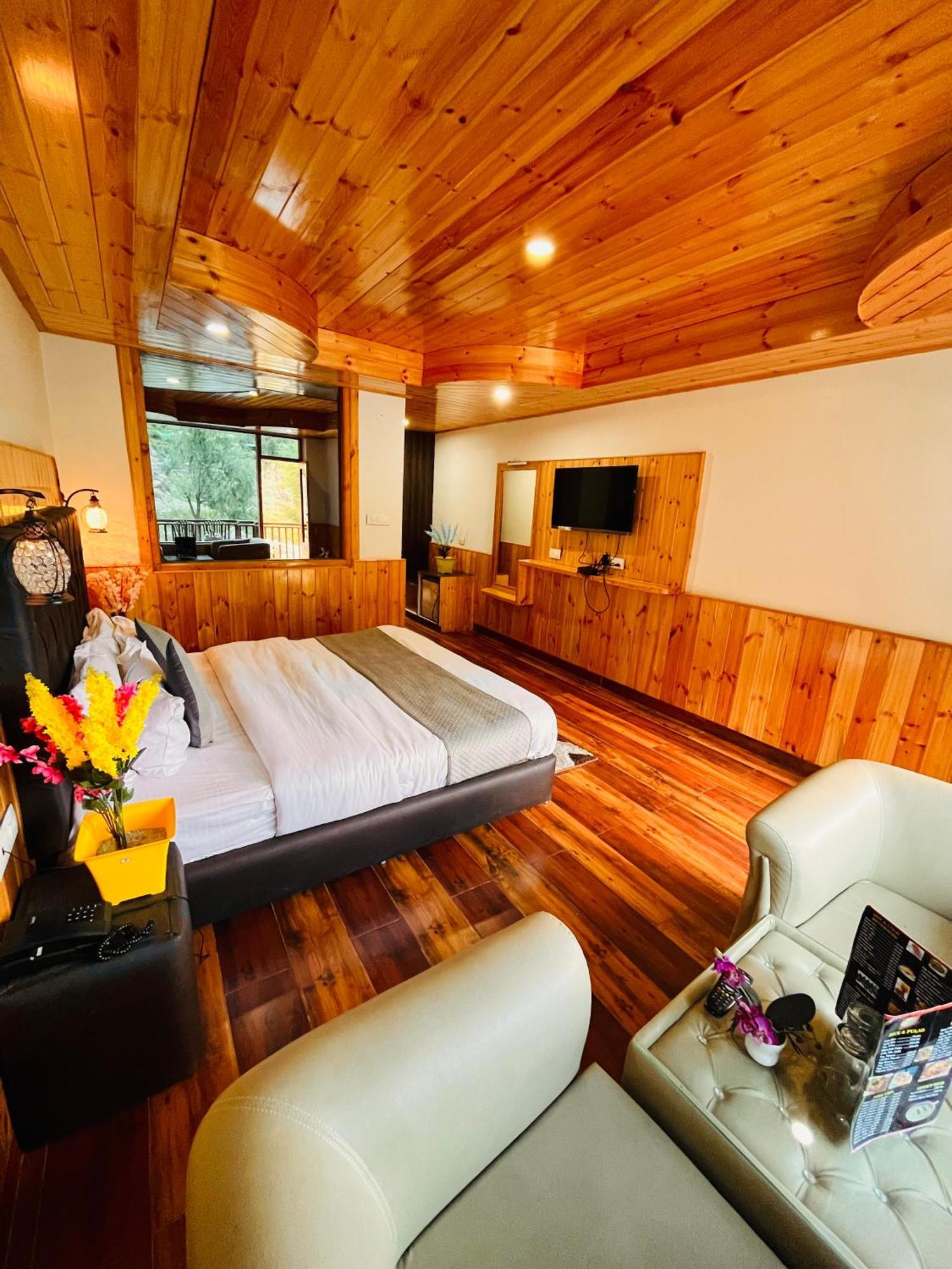Himalayan Riverside Resort, Manali 외부 사진