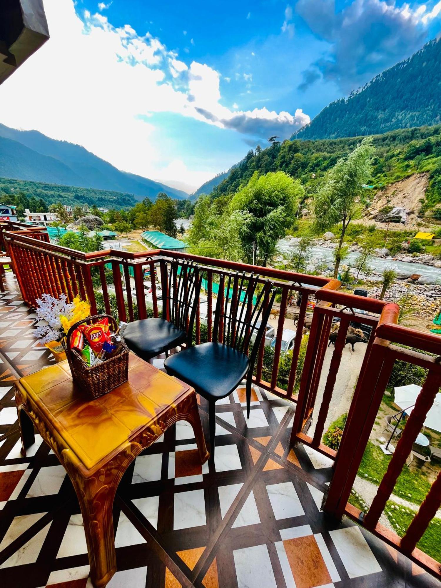 Himalayan Riverside Resort, Manali 외부 사진